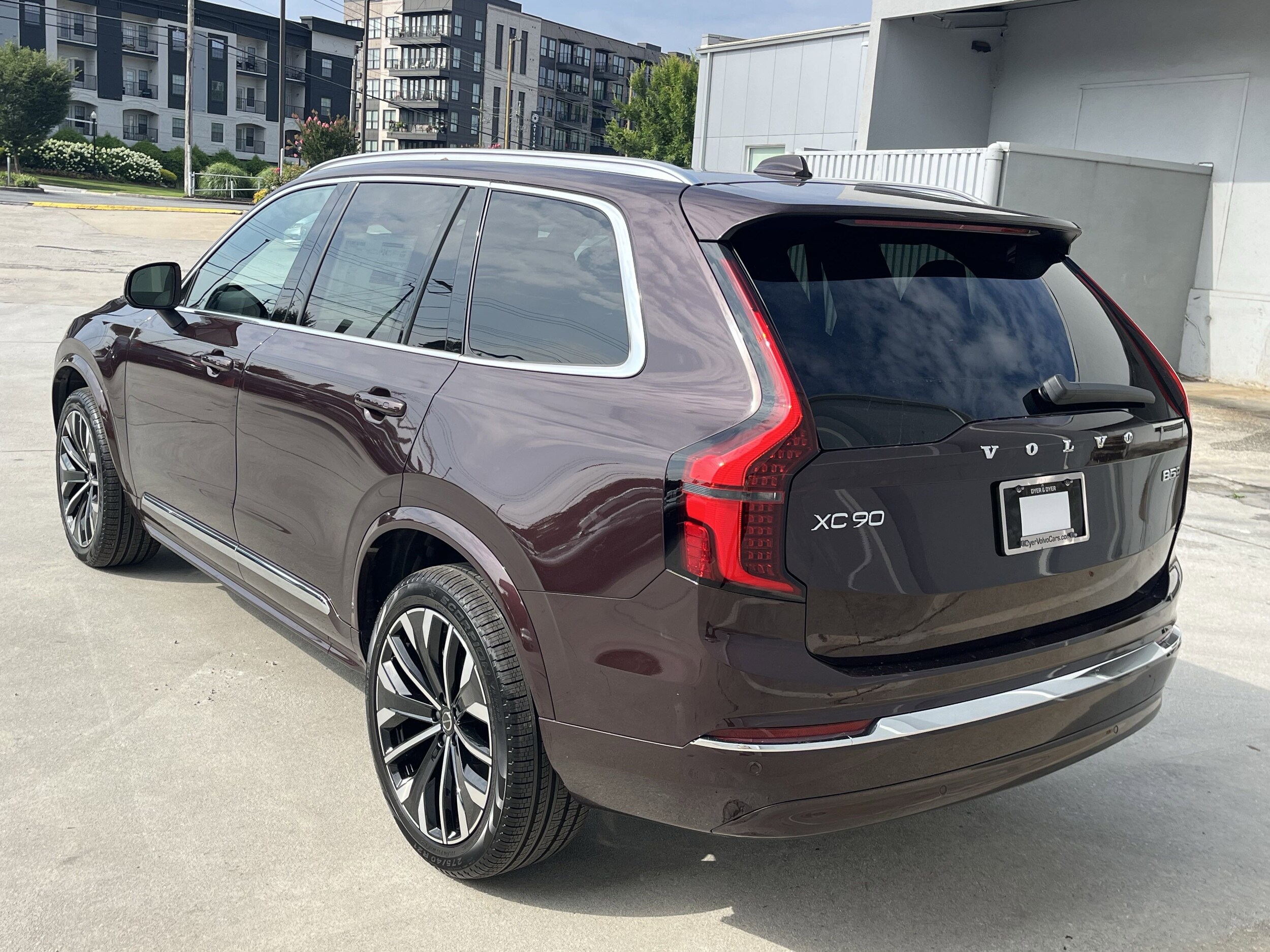 2026 Volvo XC90 B5 Core photo 4