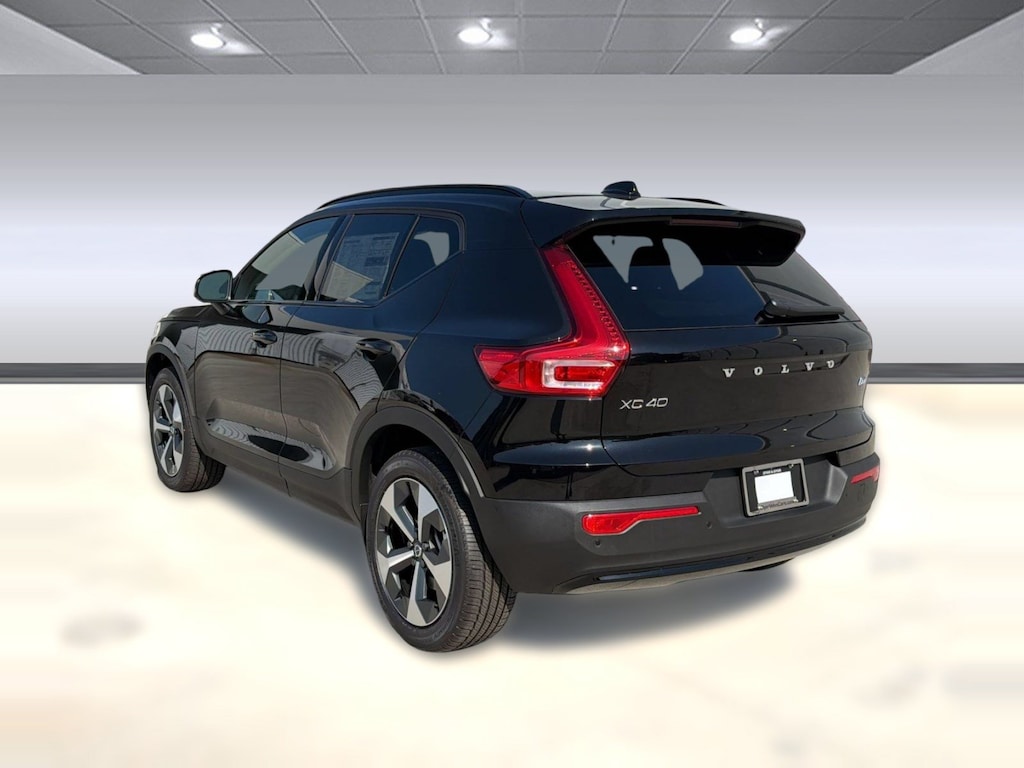New 2026 Volvo XC40 B4 Plus SUV