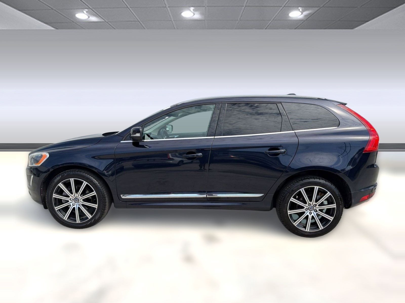 Used 2017 Volvo XC60 T6 Inscription with VIN YV449MRU7H2172737 for sale in Chamblee, GA