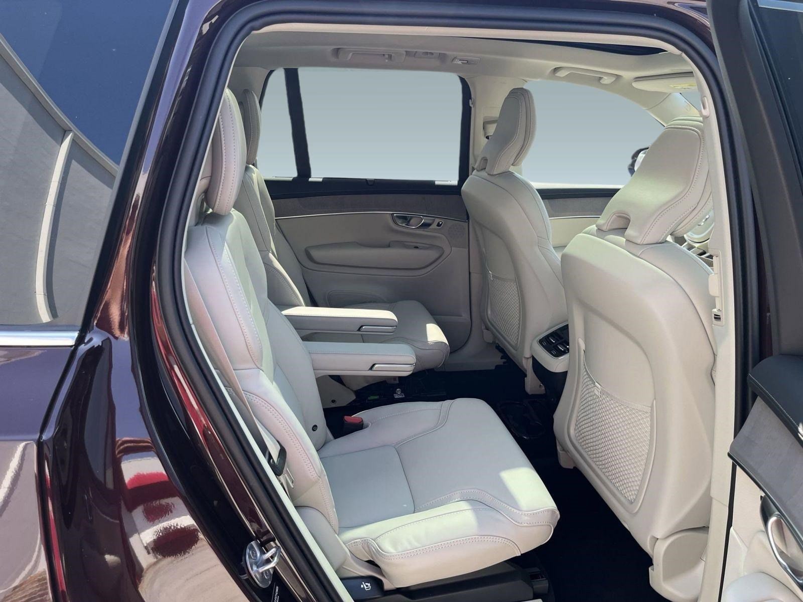 2026 Volvo XC90 Ultra - Photo 23