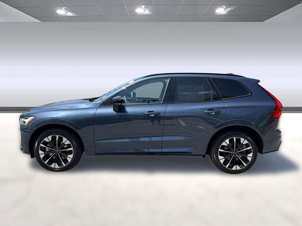 New 2026 Volvo XC60 B5 Plus SUV