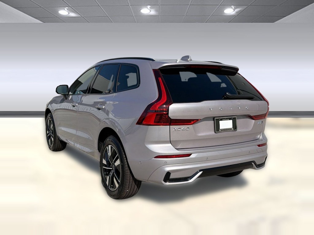 New 2026 Volvo XC60 B5 Plus SUV
