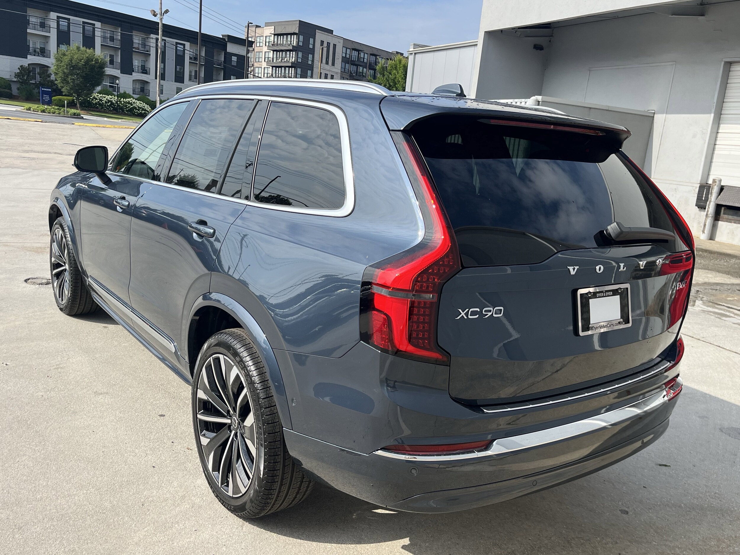 2026 Volvo XC90 Plus photo 4