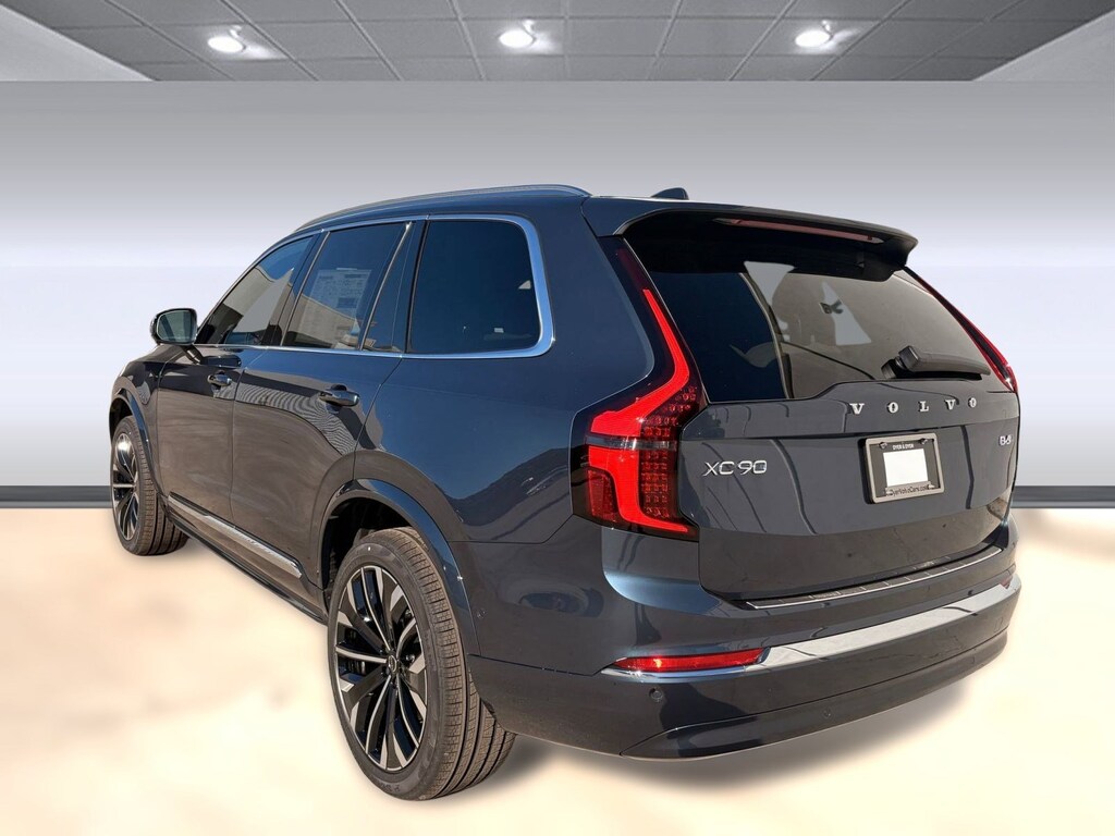 New 2026 Volvo XC90 B6 Plus 7-Seater SUV