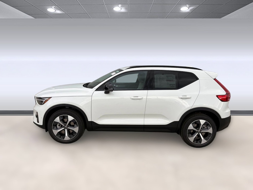 New 2026 Volvo XC40 B5 Plus SUV
