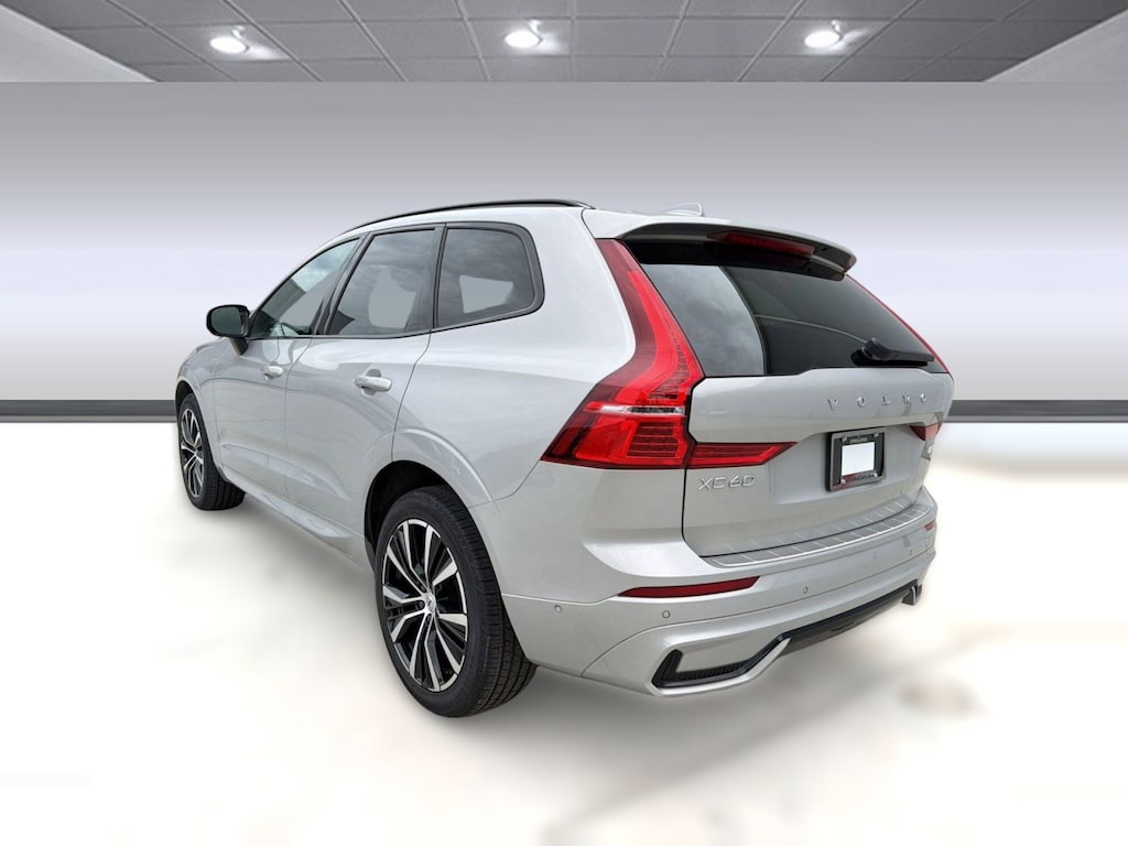 Used 2023 Volvo XC60 Plus Dark Theme SUV