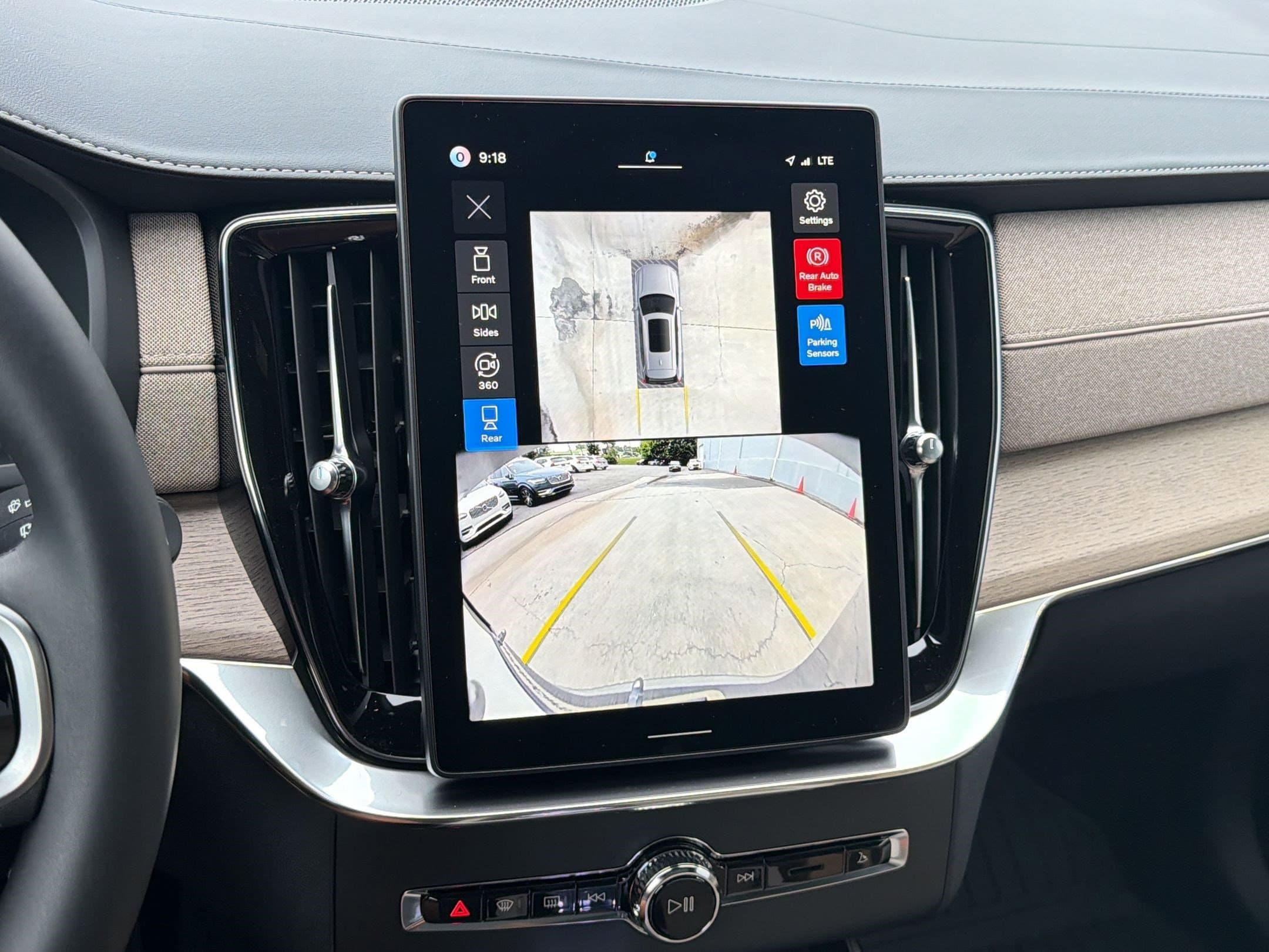 2026 Volvo XC90 Plus - Photo 25