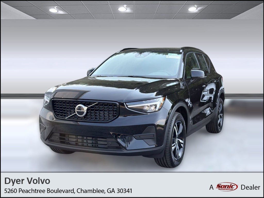 New 2026 Volvo XC40 B5 Core SUV