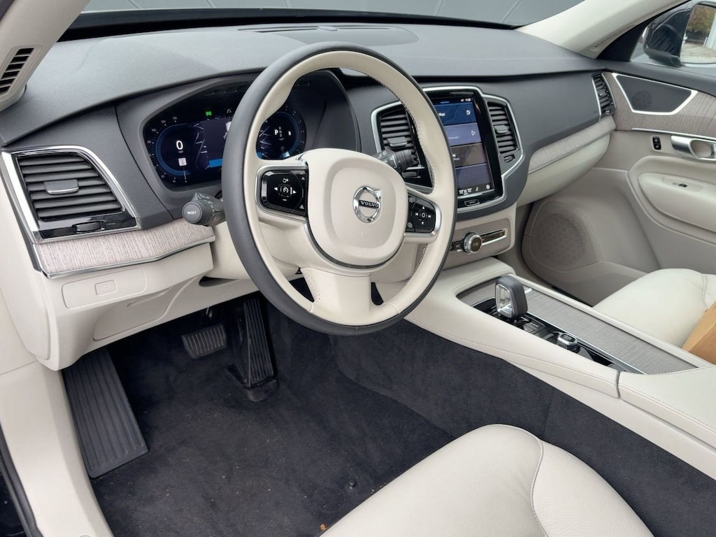 Certified 2024 Volvo XC90 Plus Bright Theme SUV
