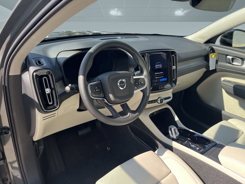 Certified 2026 Volvo XC40 Plus SUV