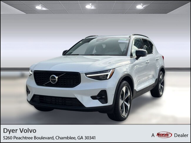 2026 Volvo XC40 B5 Plus SUV