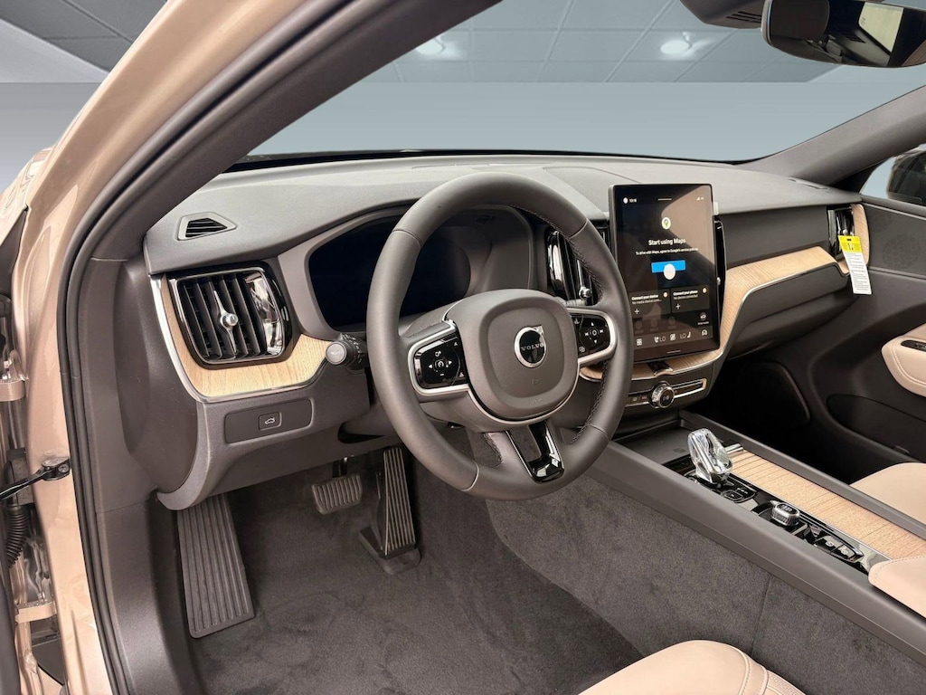 New 2026 Volvo XC60 B5 Plus SUV