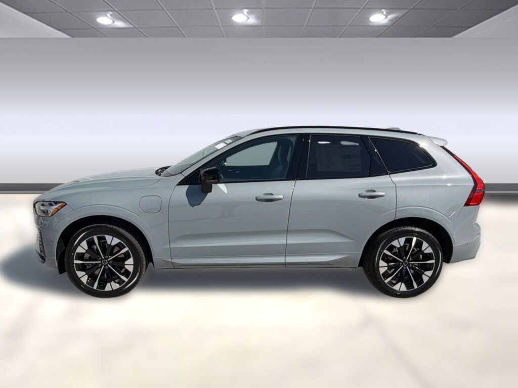 New 2026 Volvo XC60 plug-in hybrid T8 Plus SUV