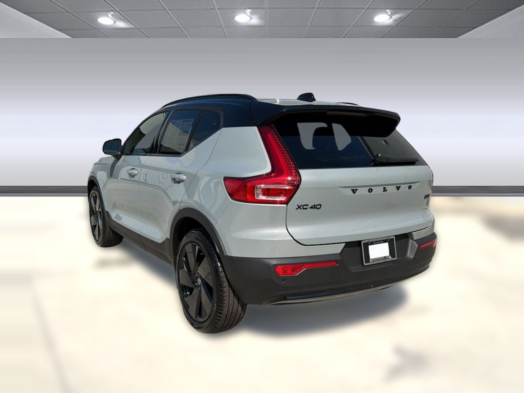 New 2026 Volvo XC40 B5 Ultra Black Edition SUV