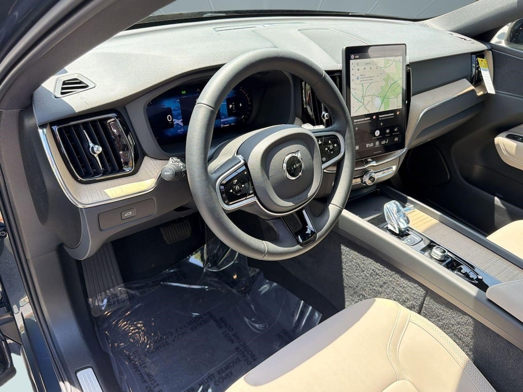 New 2026 Volvo XC60 B5 Plus SUV