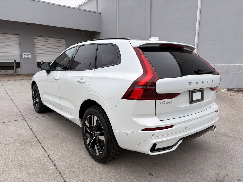 New 2026 Volvo XC60 B5 Plus SUV
