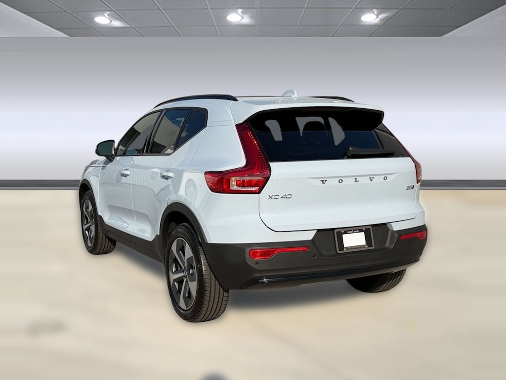 New 2026 Volvo XC40 B5 Plus SUV
