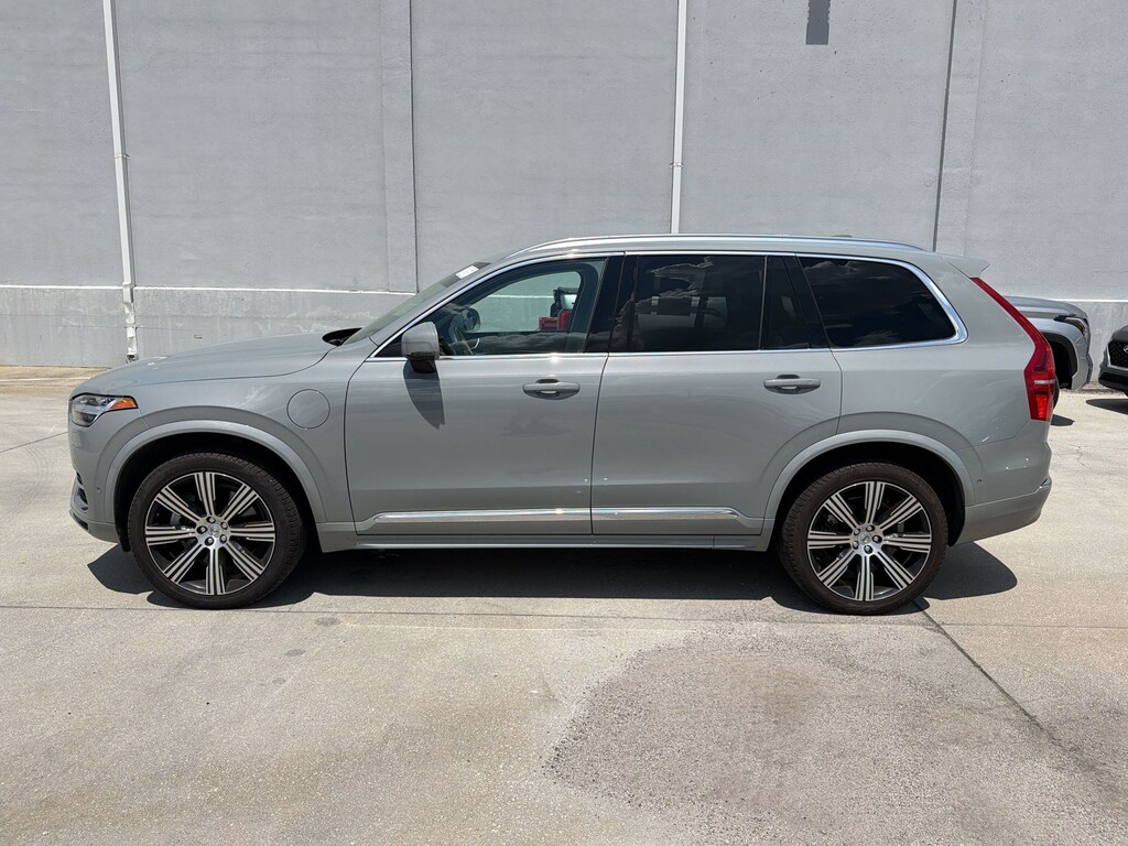 Used 2025 Volvo XC90 plug-in hybrid Plus SUV