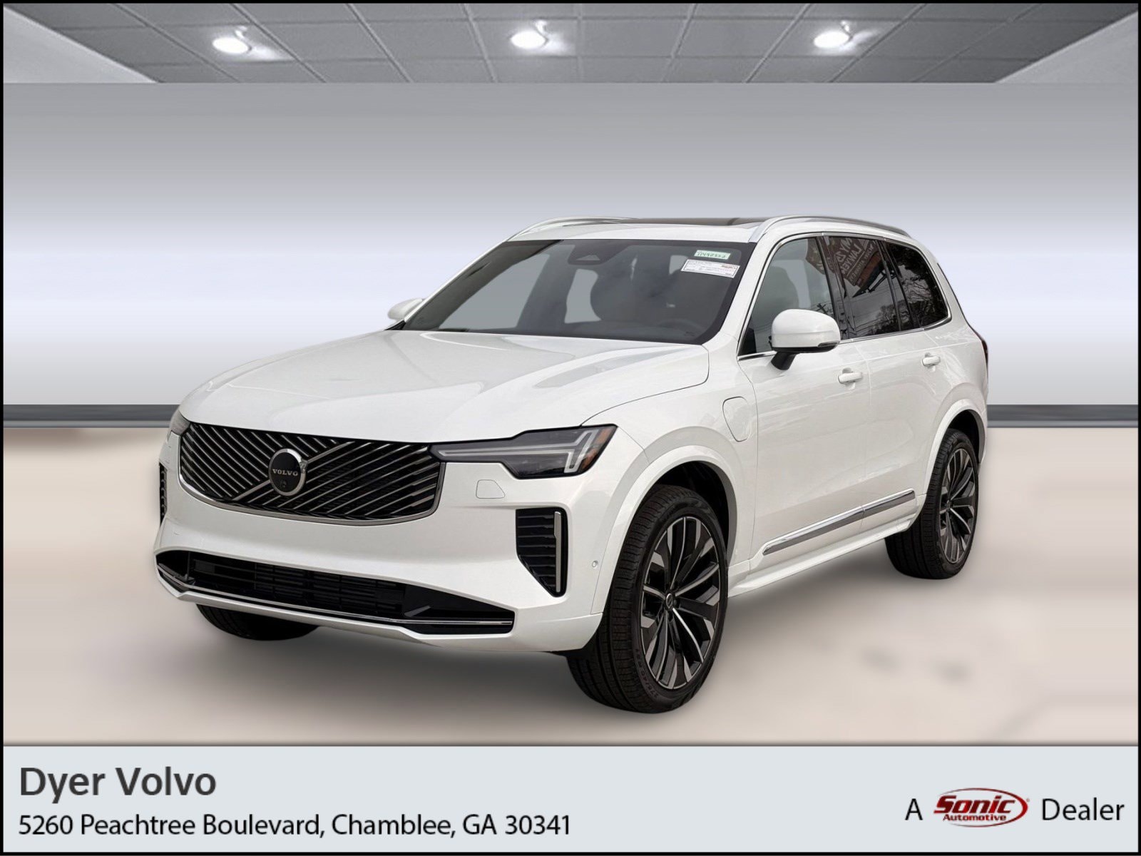 2026 Volvo XC90 Plus's photo