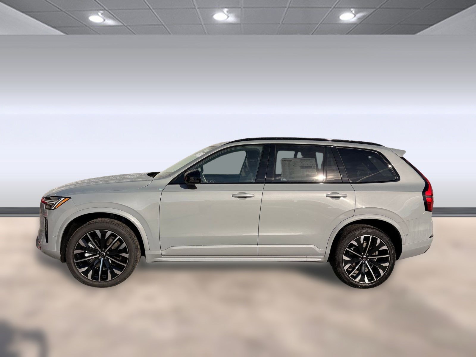 2026 Volvo XC90 photo 2