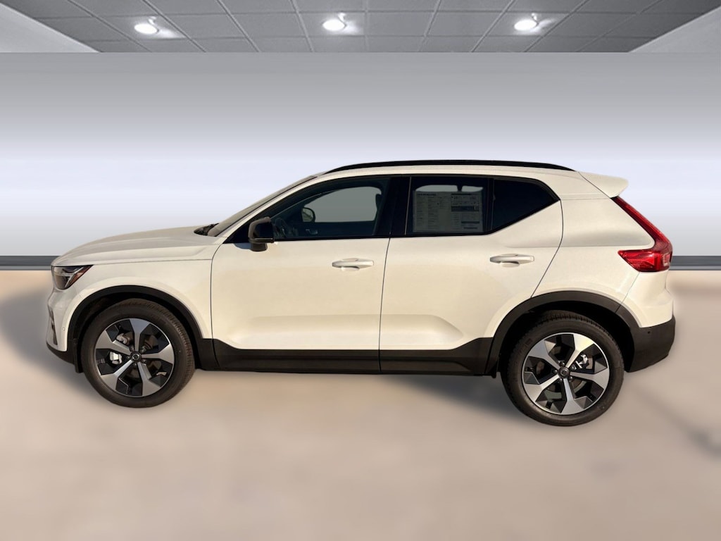 Used 2026 Volvo XC40 Plus SUV