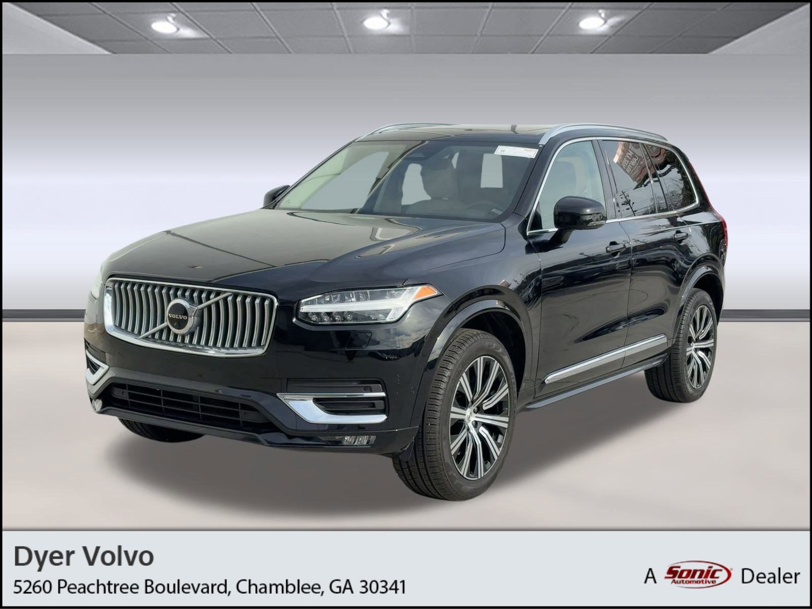 2023 Volvo XC90 Plus's photo