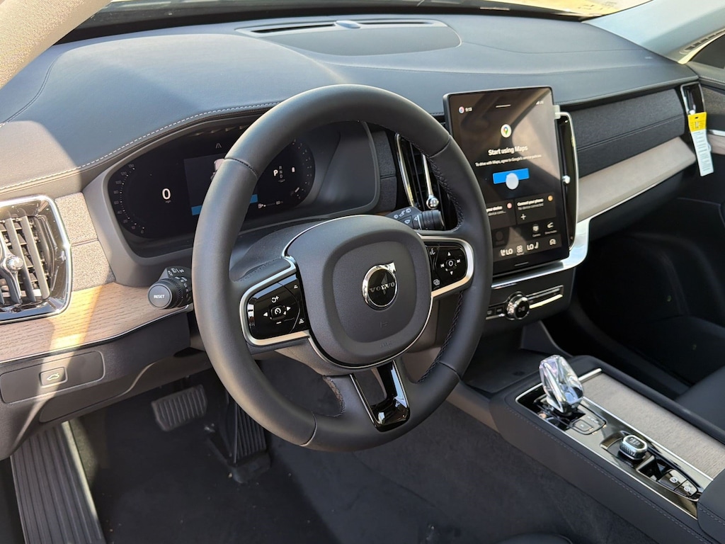 New 2026 Volvo XC90 B5 Core SUV