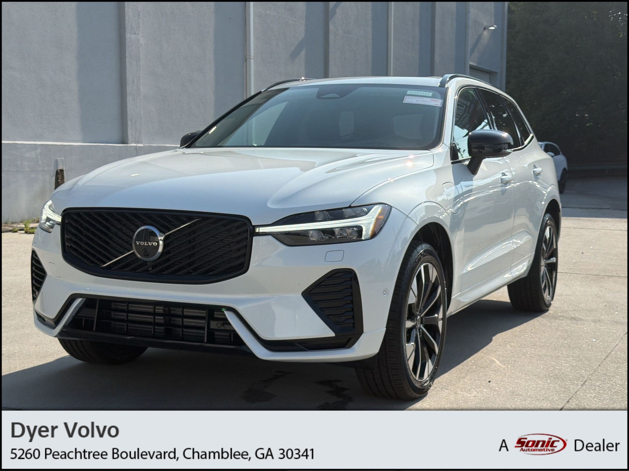 2026 Volvo XC60 Plug-In Hybrid