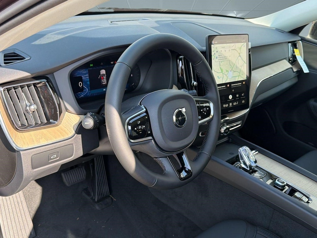 New 2026 Volvo XC60 B5 Plus SUV