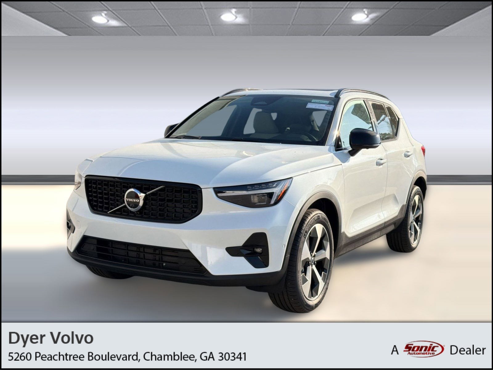 2026 Volvo XC40 SUV 