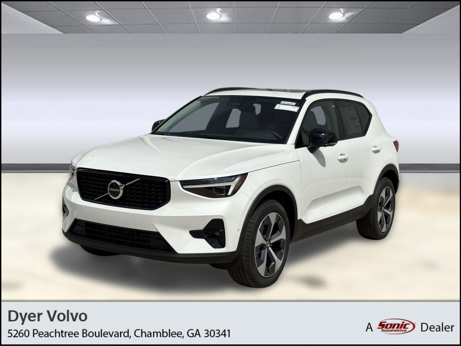 2026 Volvo XC40 SUV 