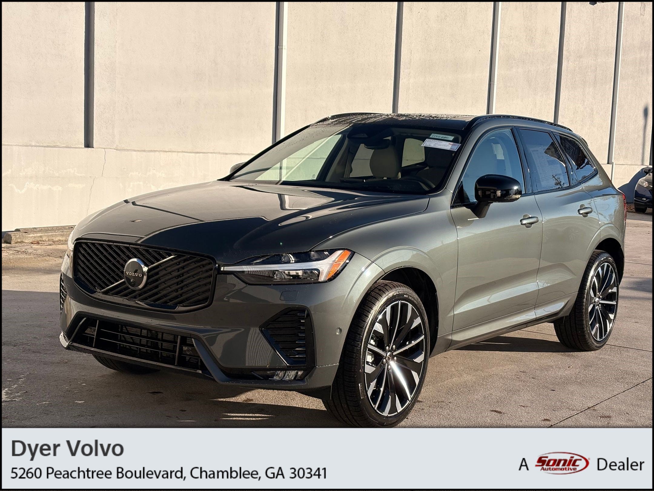 2026 Volvo XC60 Ultra's photo