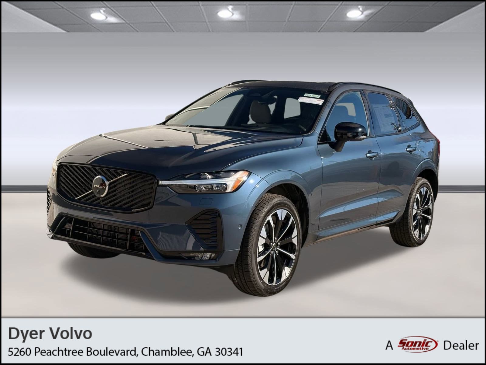 2026 Volvo XC60 Plus's photo