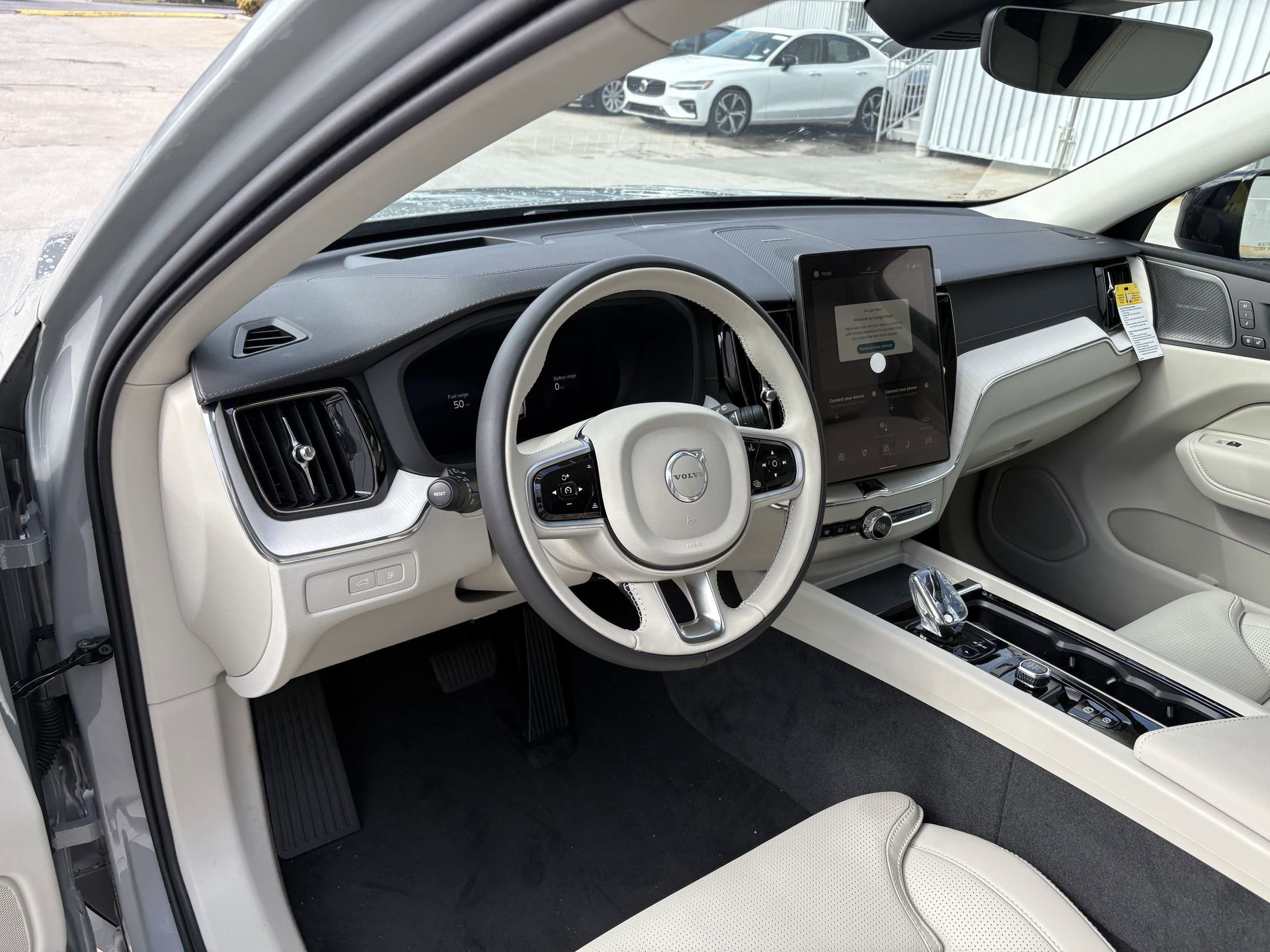 2026 Volvo XC60 Hybrid T8 photo 4