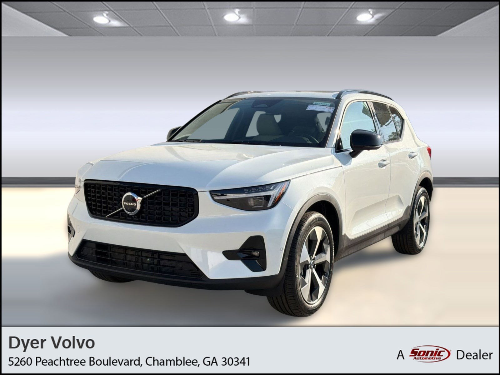 2026 Volvo XC40 SUV 