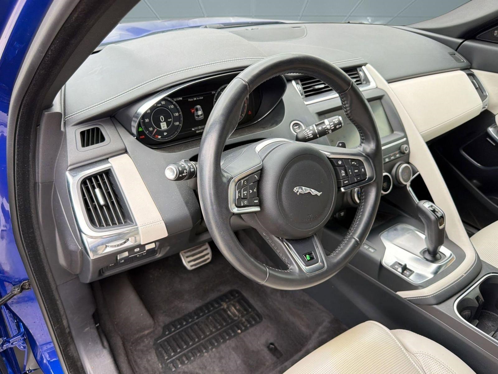 E-PACE R-Dynamic HSE SUV