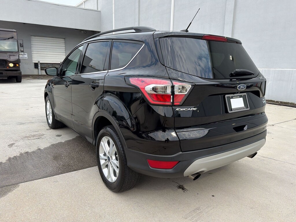 Used 2017 Ford Escape SE SUV