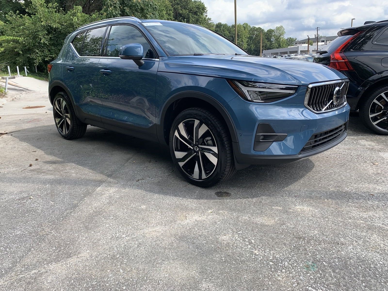 Certified 2024 Volvo XC40 Plus with VIN YV4L12UE6R2202660 for sale in Chamblee, GA