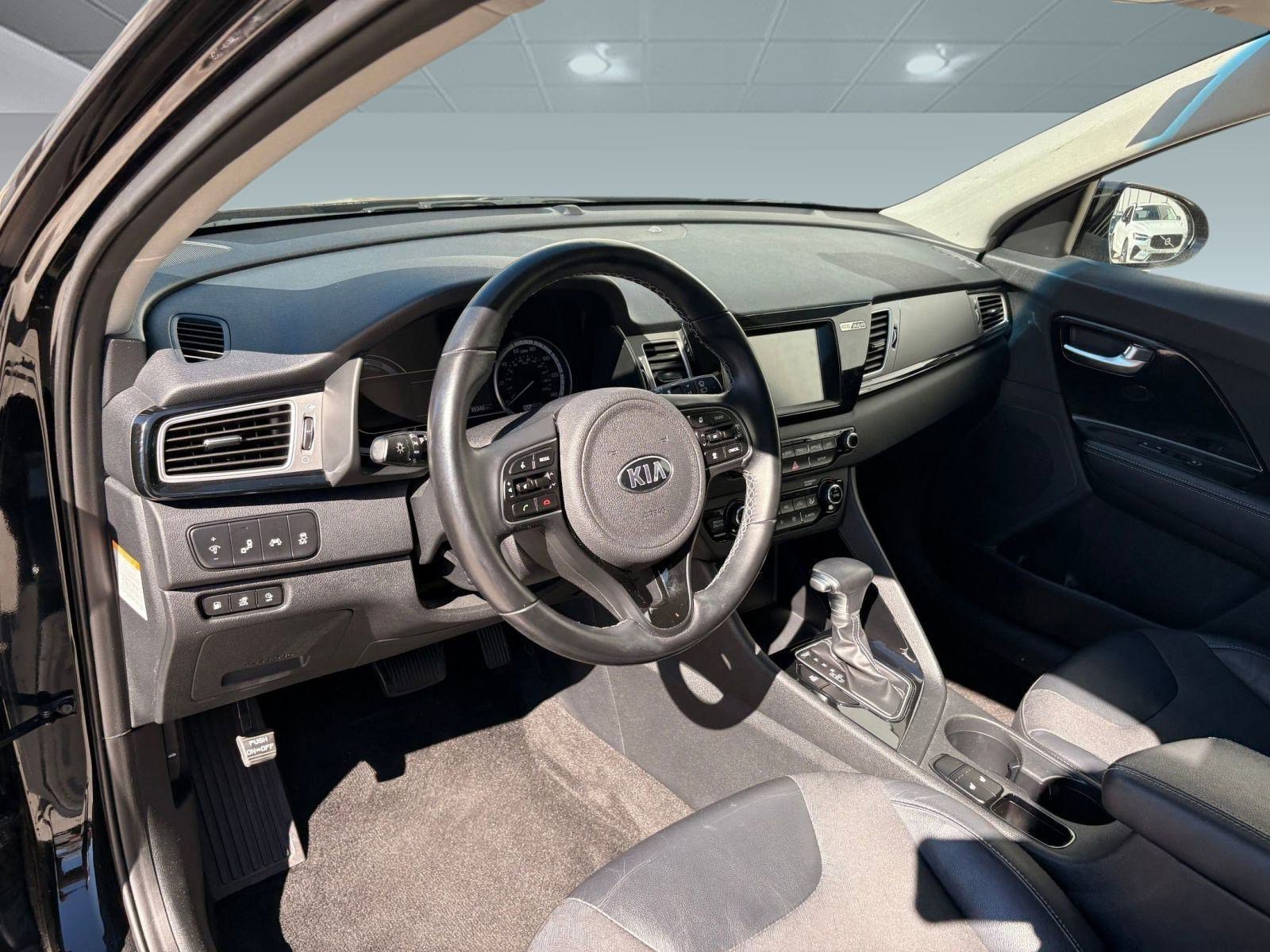 2018 Kia Niro Plug-In Hybrid EX photo 4