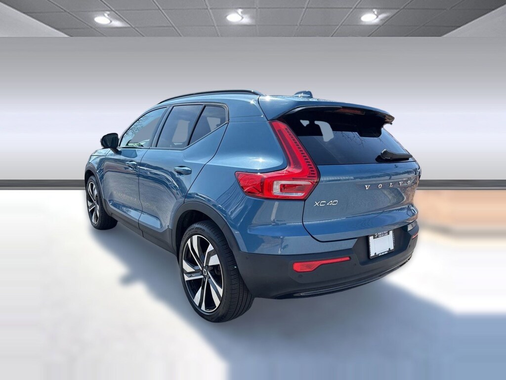 Used 2023 Volvo XC40 Plus Dark Theme SUV