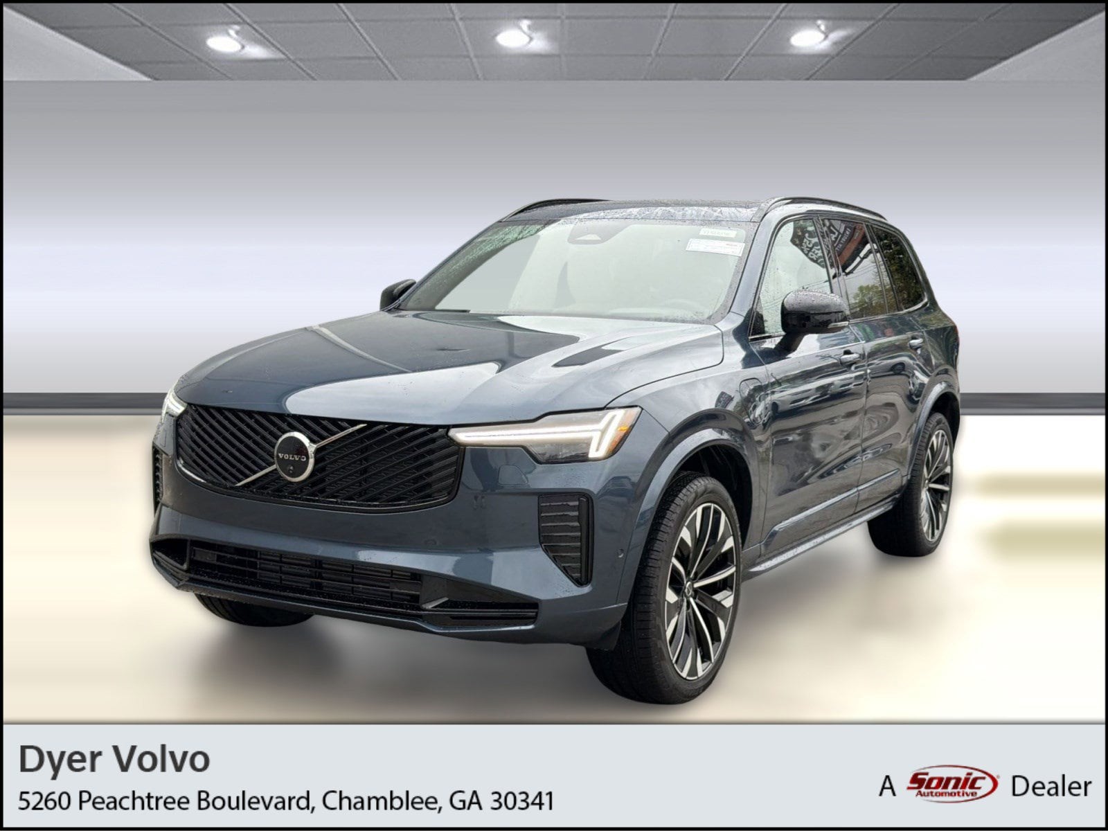 2026 Volvo XC90 T8 Recharge Ultra Dark 4WD's photo