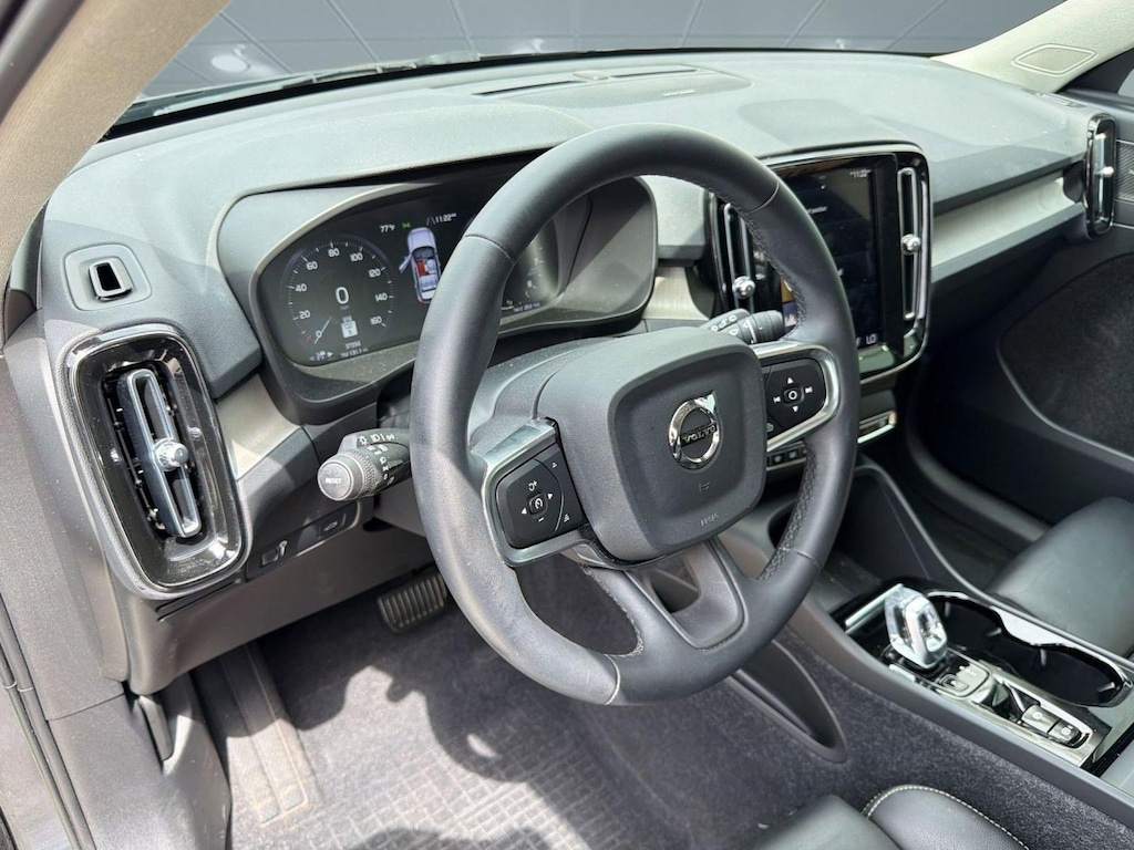 Certified 2022 Volvo XC40 Inscription SUV