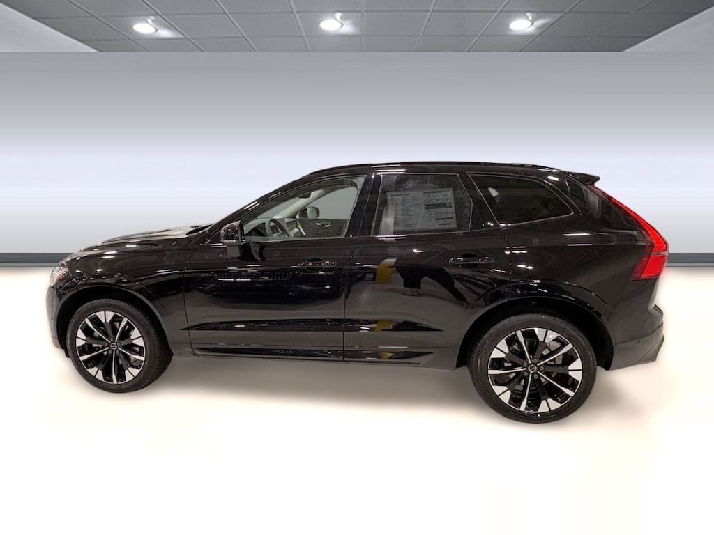 New 2026 Volvo XC60 B5 Plus SUV