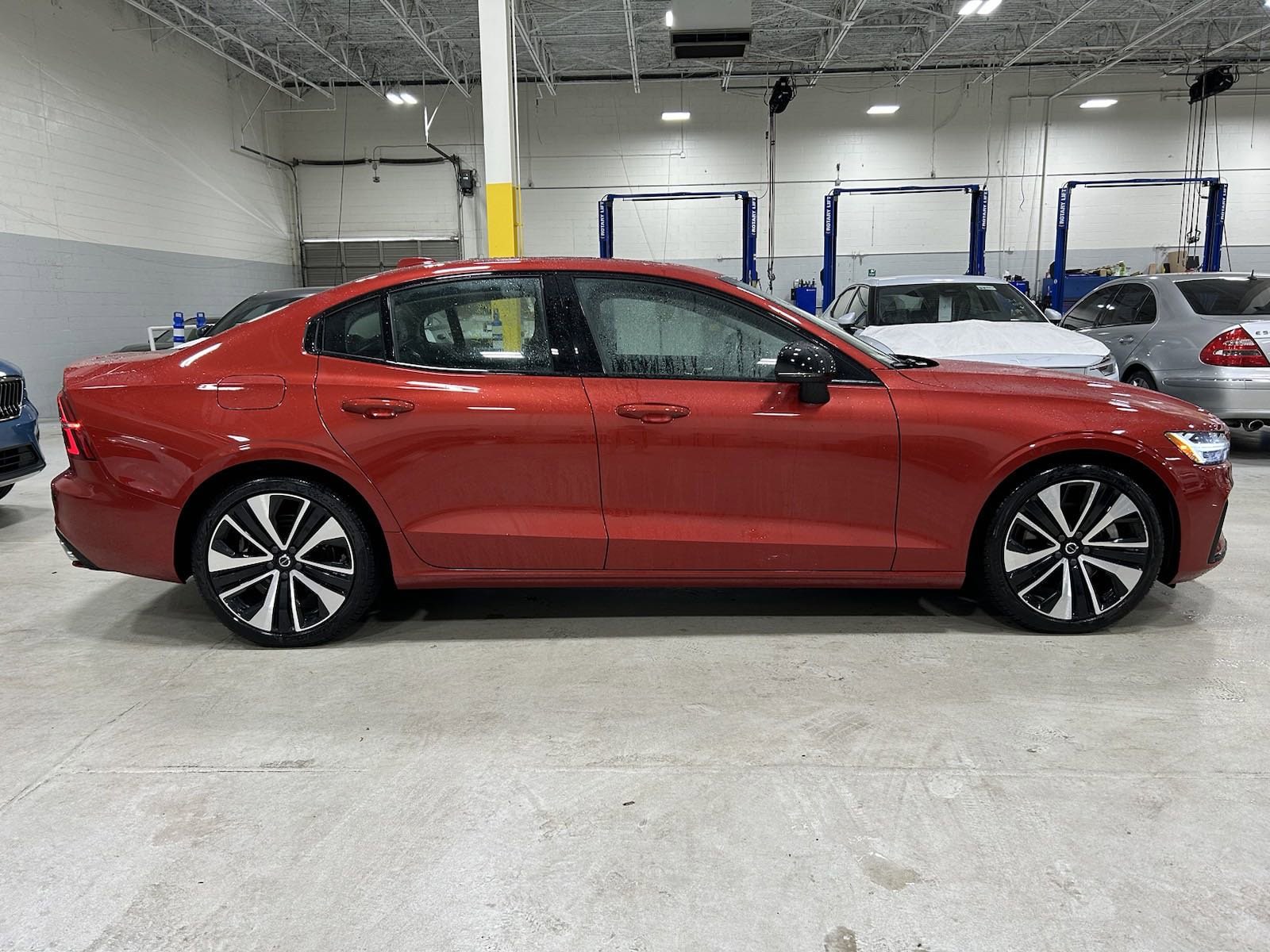 Certified 2022 Volvo S60 Momentum with VIN 7JRL12TZ9NG160183 for sale in Chamblee, GA