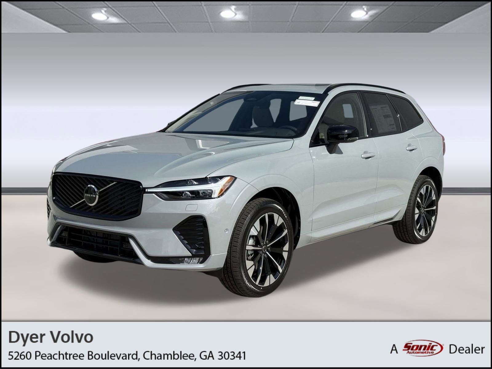 2026 Volvo XC60 Plus's photo