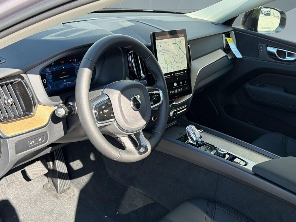 New 2026 Volvo XC60 plug-in hybrid T8 Plus SUV