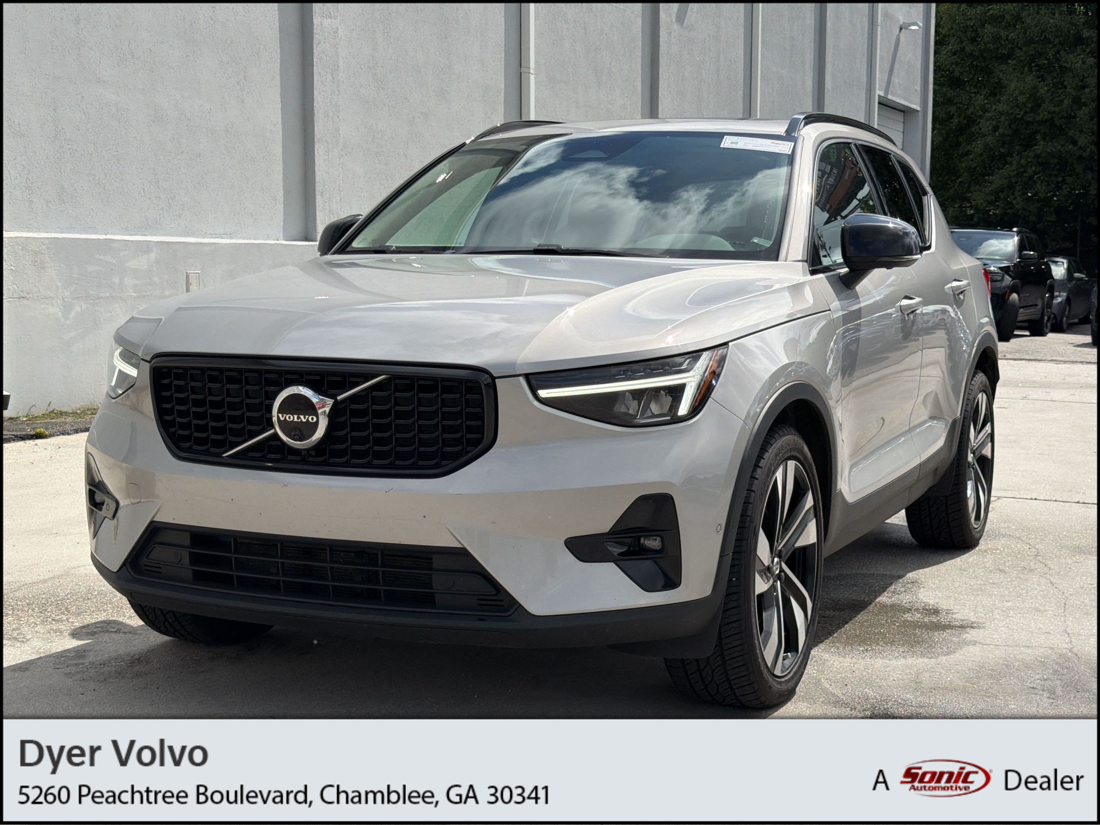XC40 Plus Dark Theme SUV