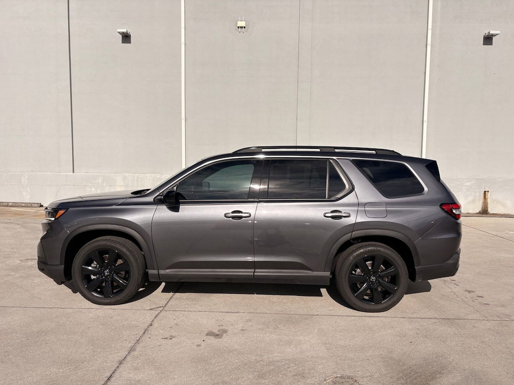 Used 2025 Honda Pilot Black Edition SUV