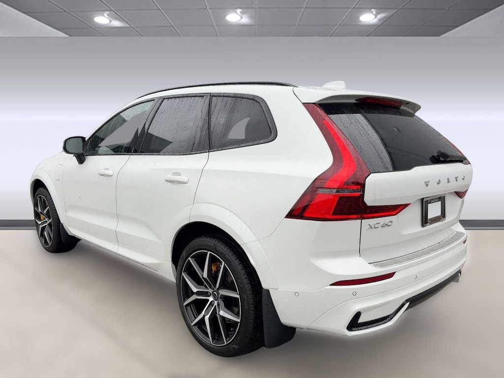 New 2026 Volvo XC60 plug-in hybrid T8 Polestar Engineered SUV