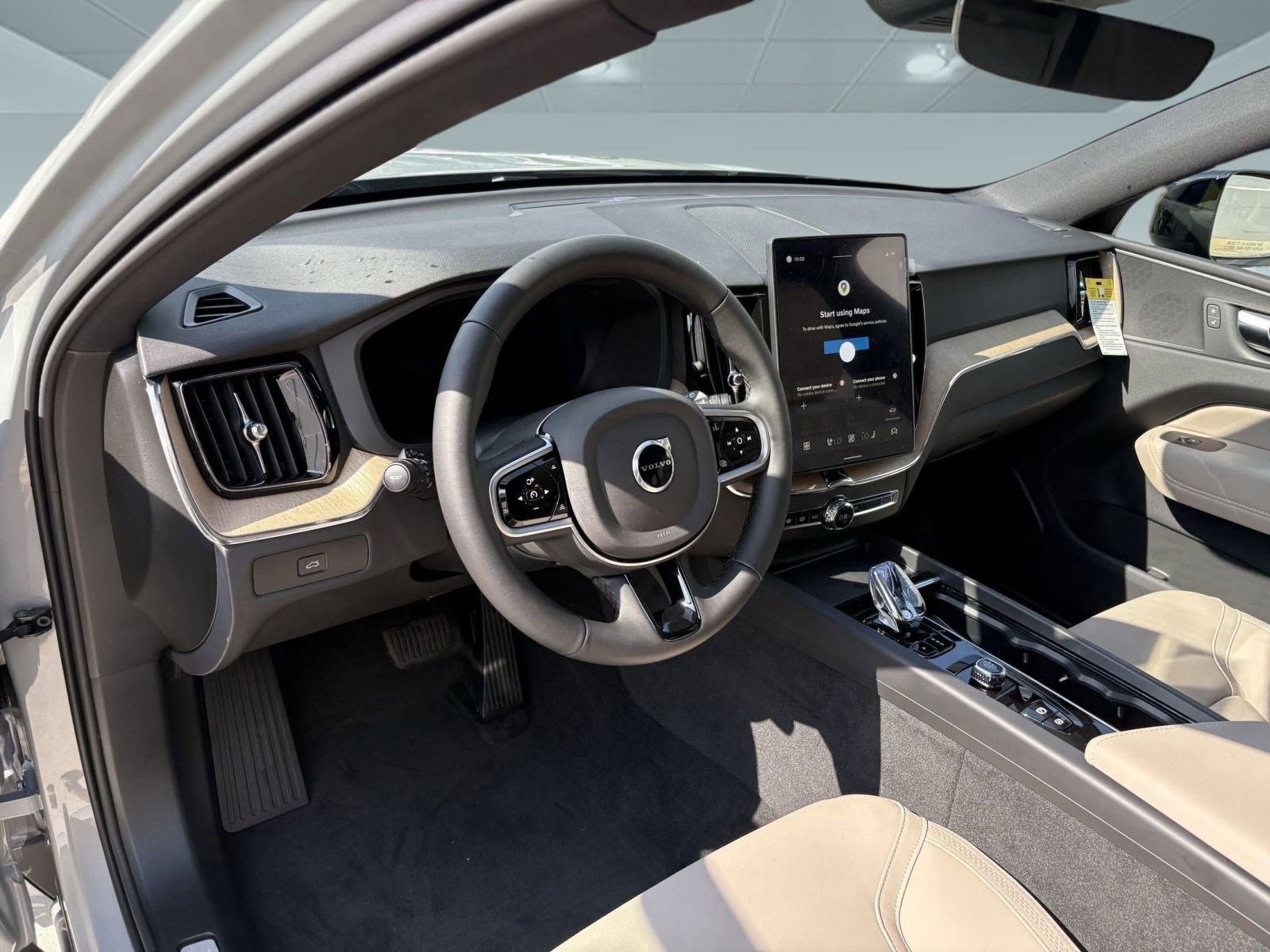 2026 Volvo XC60 B5 Plus photo 3